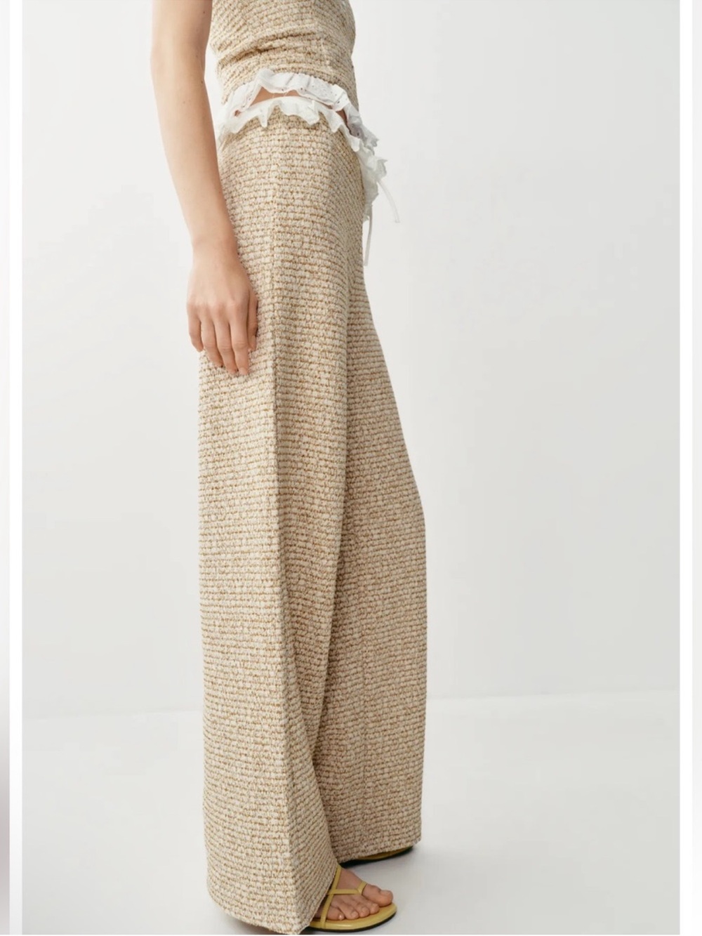 Zara ‘Textured Ruffle Pants’ - Picture 2 of 6